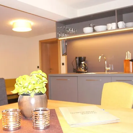 Michaela Apartament *