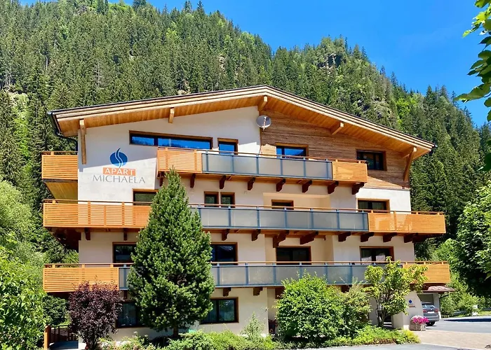 Michaela アパート *